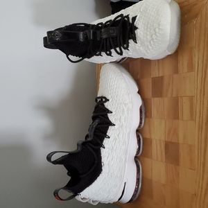 Lebron 15 Graffiti Size 13